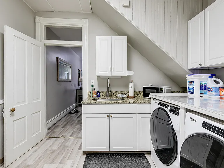 1320 W Main St #1 — Photo 11