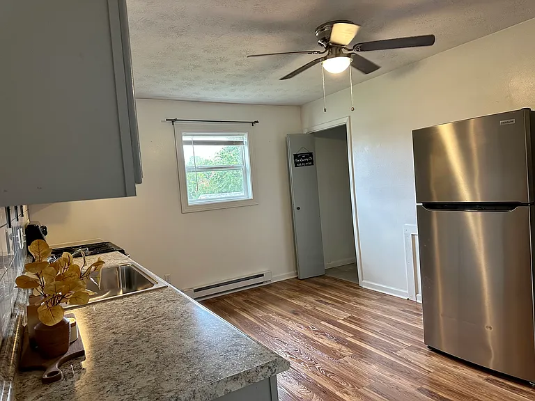2246 Kirby Rd #3 — Photo 5