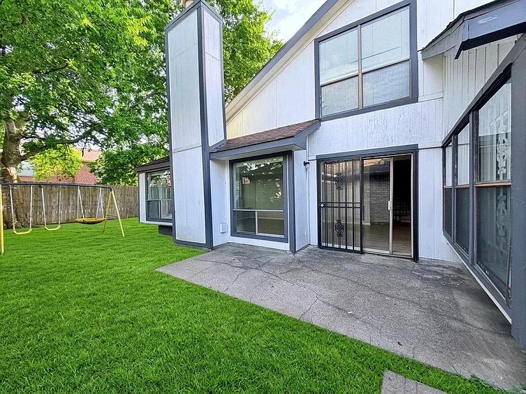 13535 Gaby Virbo Dr — Photo 30