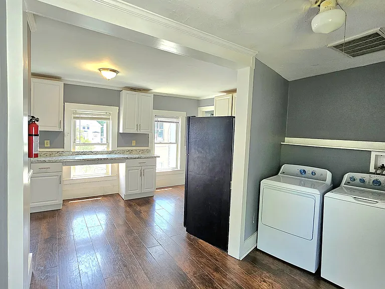 22 Beech St #B — Photo 16