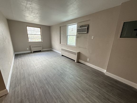 5th image of 603 Mulberry St #10