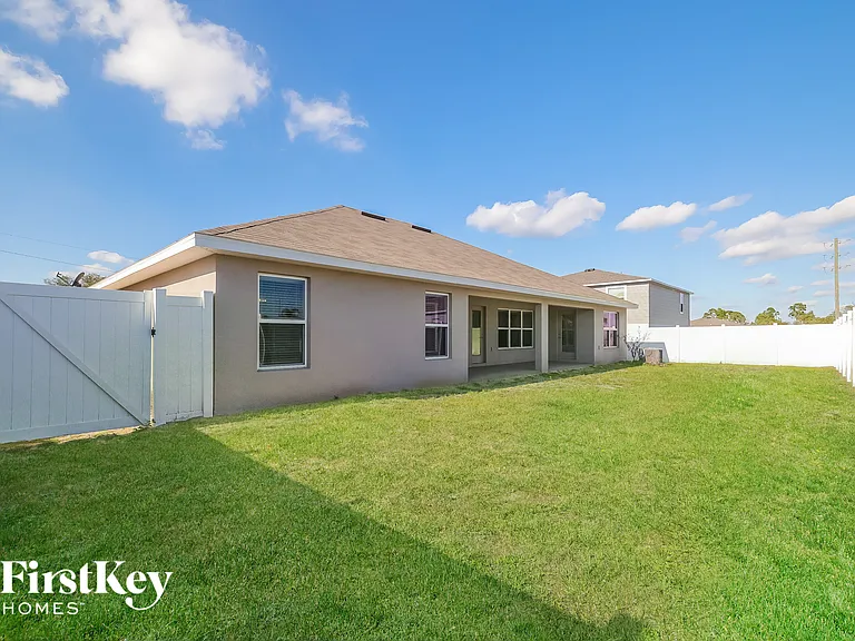 805 Colville Dr — Photo 15