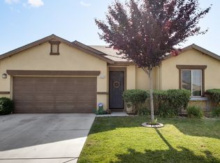 2428 S Laguna Ct, Visalia, CA 93292