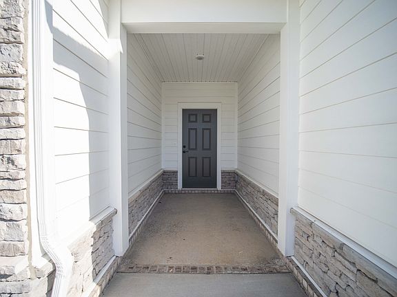 4th image of 521 Banchory Dr Lot 5