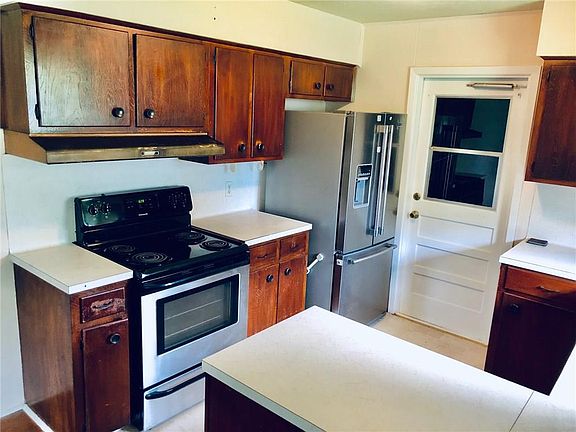 5th image of 4026 Bray Dr