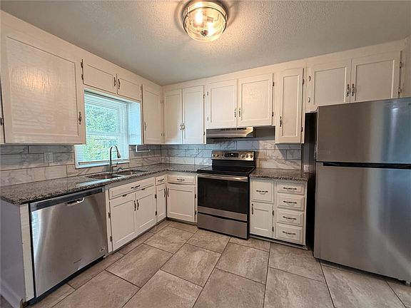 3rd image of 2602 NW 86th St