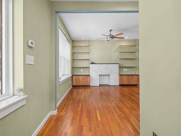 3rd image of 3948 Humphrey St