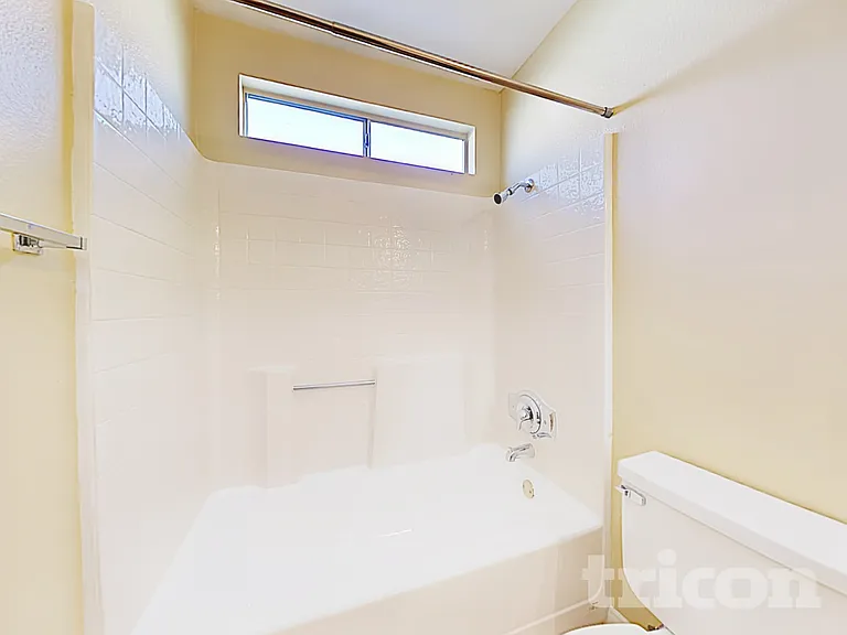 625 Freeburg Pl — Photo 30