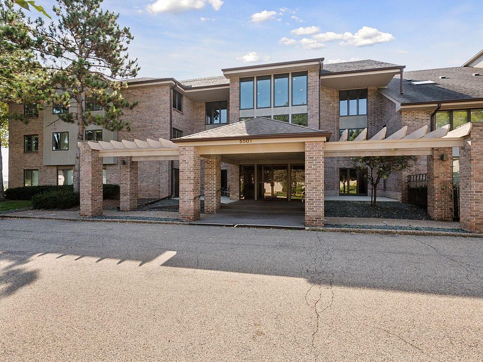 1st image of 5501 Village Dr APT 203