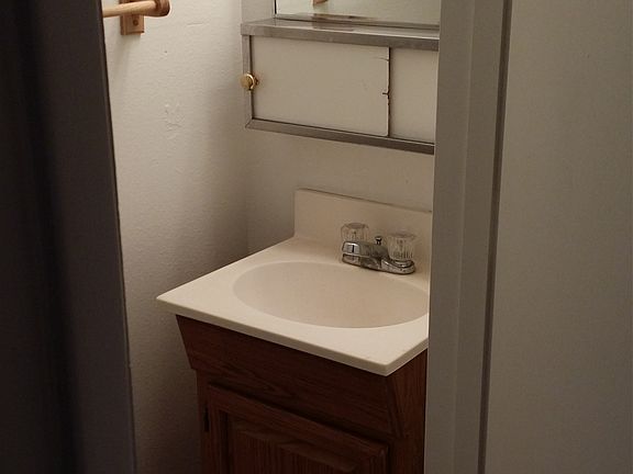 3rd image of 1400 Pennsylvania St NE APT E