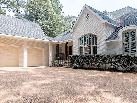 5th image of 1160 E Wellsgate Dr