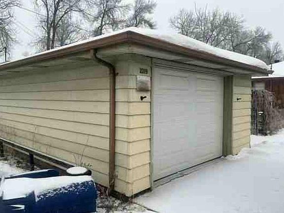 5th image of 2219 6th Ave E