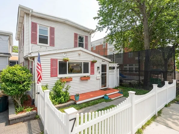 7 Meacham St, Somerville, MA 02145