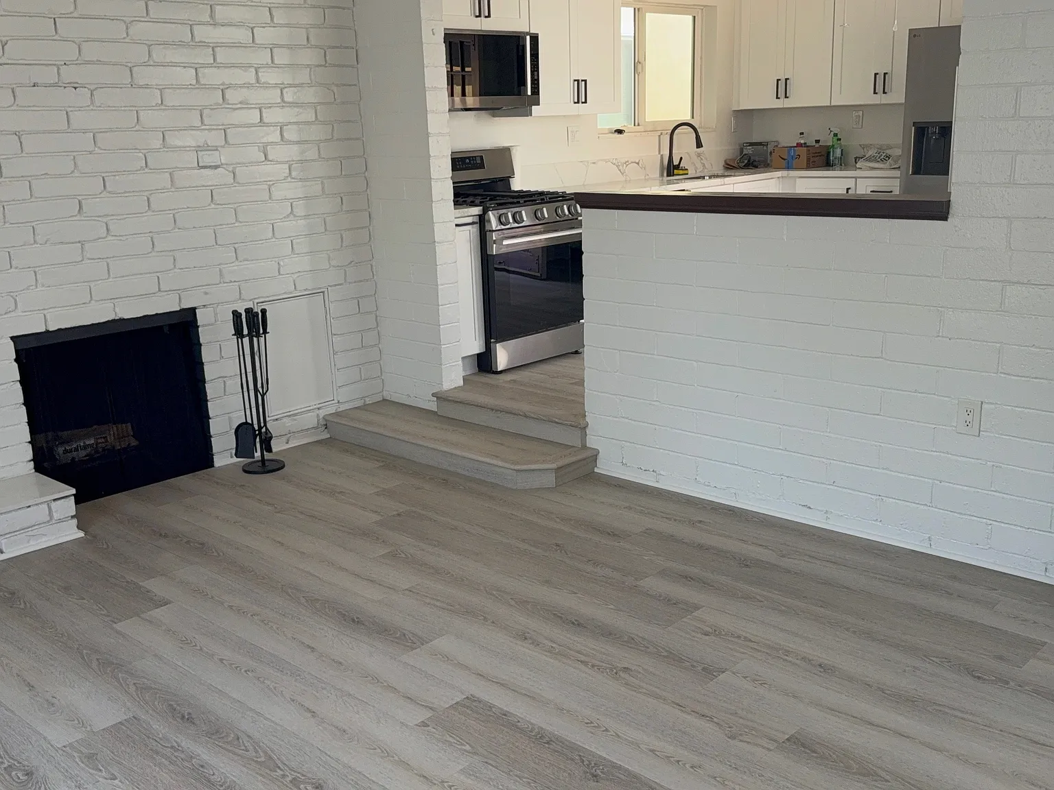 1 bed, 870 sqft, $4,800 — Photo 3