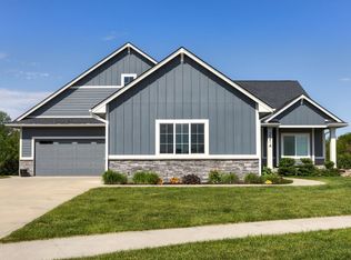 2314 Autumn Blaze Dr, Norwalk, IA 50211