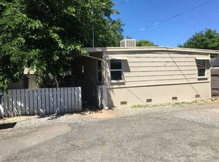 1092 Hawthorne Ave, Redding, CA 96002