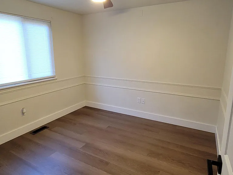 2480 Lund Ave SE — Photo 17