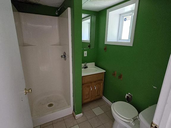 5th image of 158 Basin St