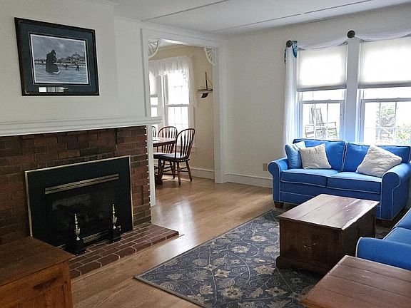 5th image of 223 Vine Ave