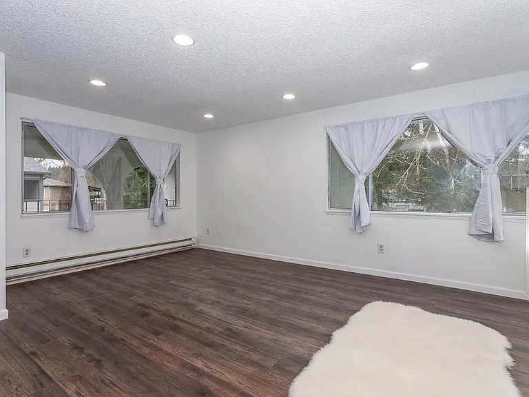 2406 N St NE #D — Photo 9