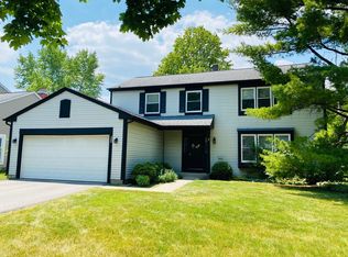 894 Providence Ln, Buffalo Grove, IL 60089