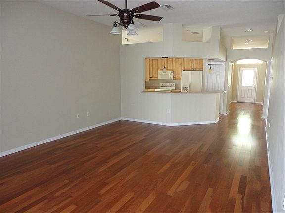 4th image of 18015 Arbor Crest Dr