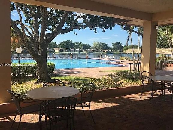 3rd image of 200 Berkley Rd APT 123