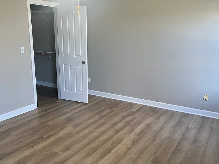 1320 E Brown School Rd — Photo 11