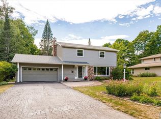 1947 Hartley Rd, Duluth, MN 55803