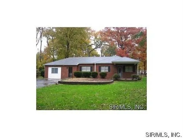 60 Sullivan St photo 1
