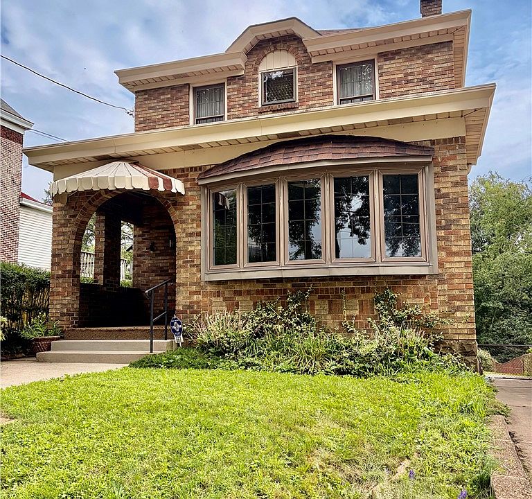 1st image of 667 Margaret St