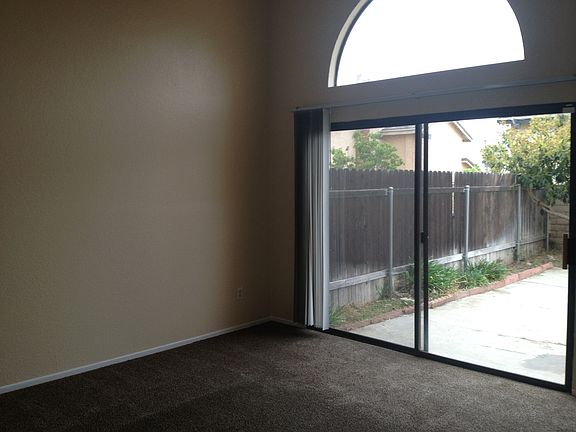5th image of 17135 Cambria Ave
