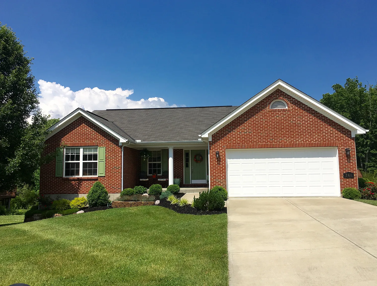 744 Mallard Dr photo 1