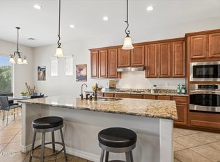 570 W Yellowstone Way, Chandler, AZ 85248