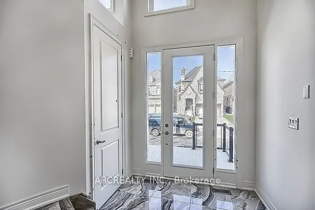 5 bed, $7,899 — Photo 3