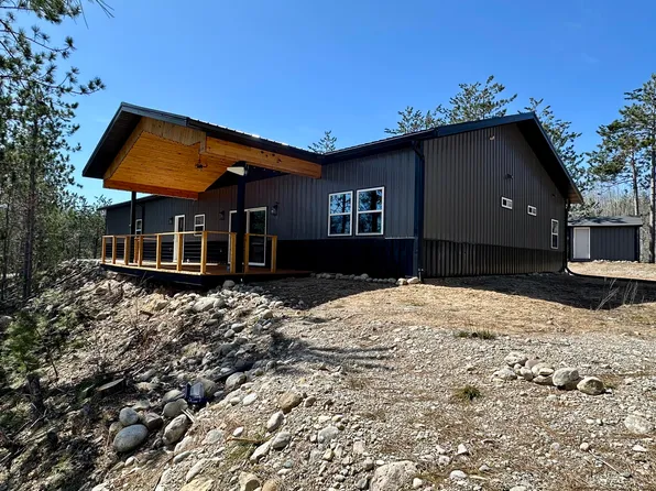 8510 Winding Ridge Dr, Millersburg, MI 49759