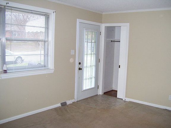 2nd image of 237 Meadowbrook Dr