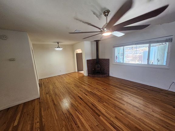 3rd image of 2203 Ralene St #1