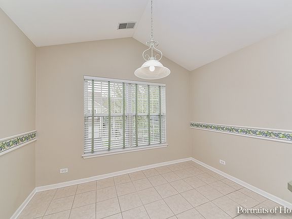 3rd image of 2421 Wilton Ln