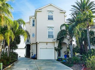1306 Outrigger, Tiki Island, TX 77554