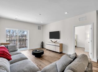 30102 Radford Ct, Monroe Township, NJ 08831