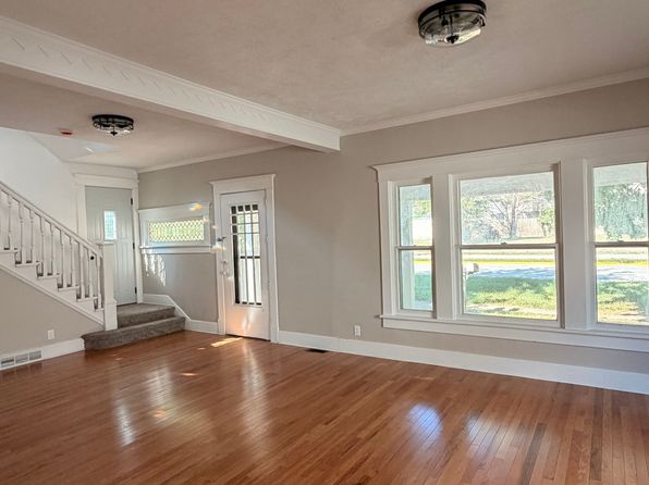 2215 Harlan St