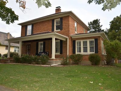 214 E Olive St, Palmyra, MO, 63461