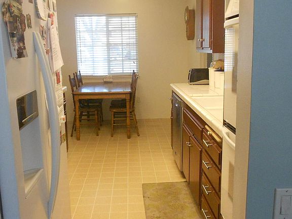 4th image of 42931 Staffordshire Dr