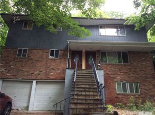 6 Harbor Hl, Glen Cove, NY 11542