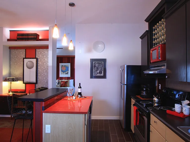 2308 Wheeling Ave #B — Photo 2