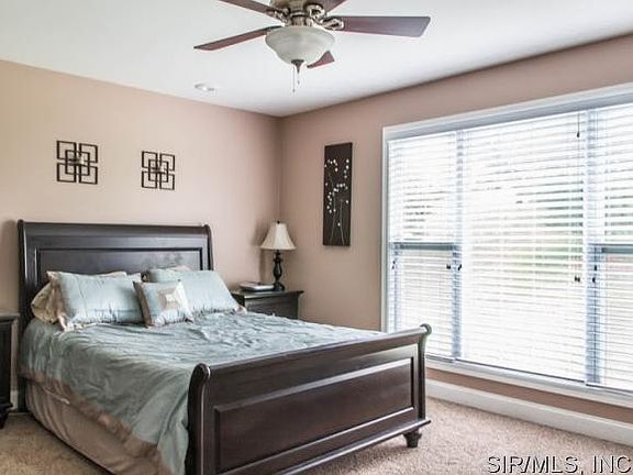 5th image of 4621 Wisteria Dr