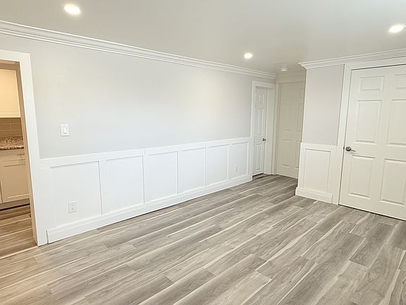 2nd image of 1518 University Ave W #2