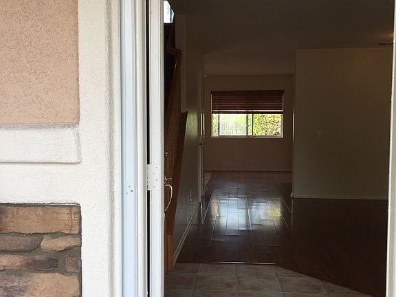 4th image of 32878 Bonita Mesa St