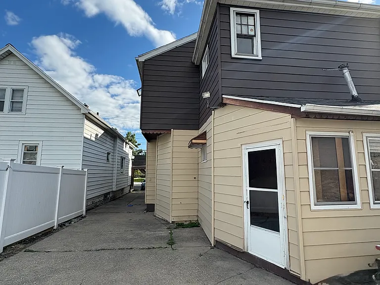 328 Reiman St #3 — Photo 3